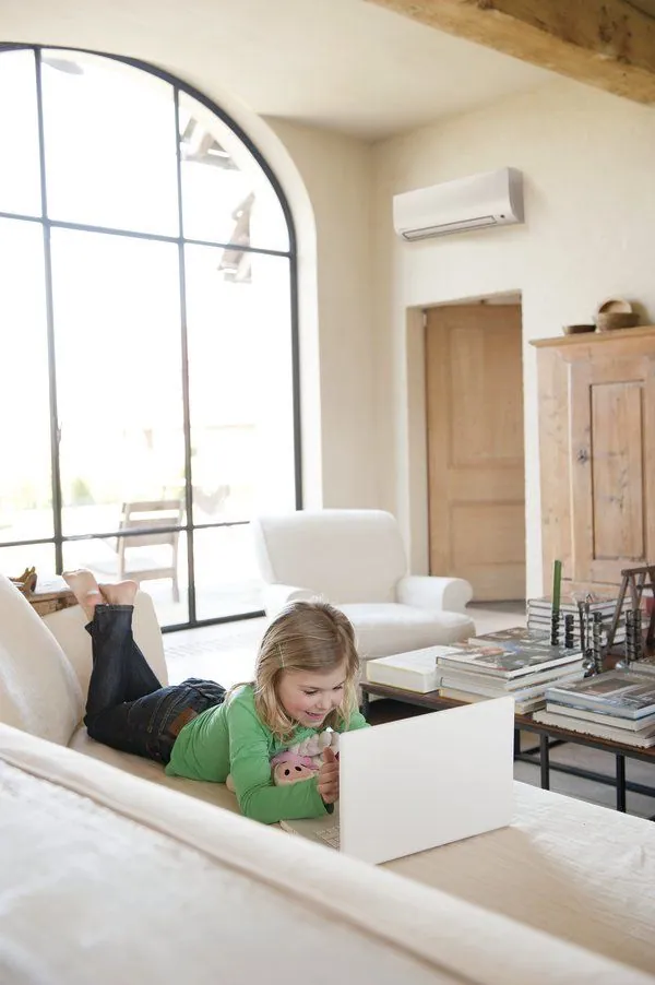 Инверторный настенный кондиционер (сплит-система) Daikin FTX60KV / RX60K